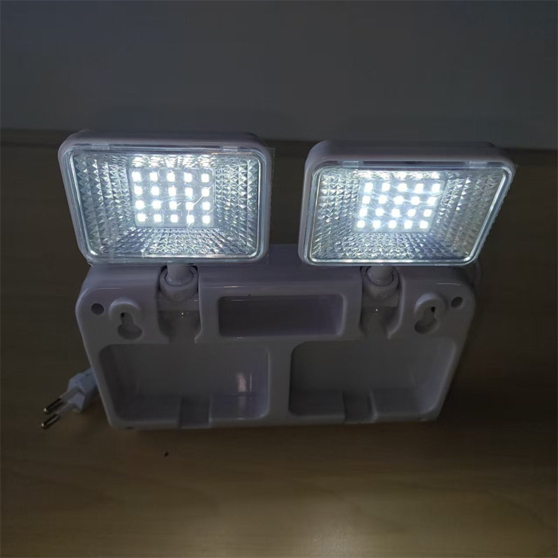 360° Rotatable Lamp Head Emerg - Power Outage Light recensie en prijs